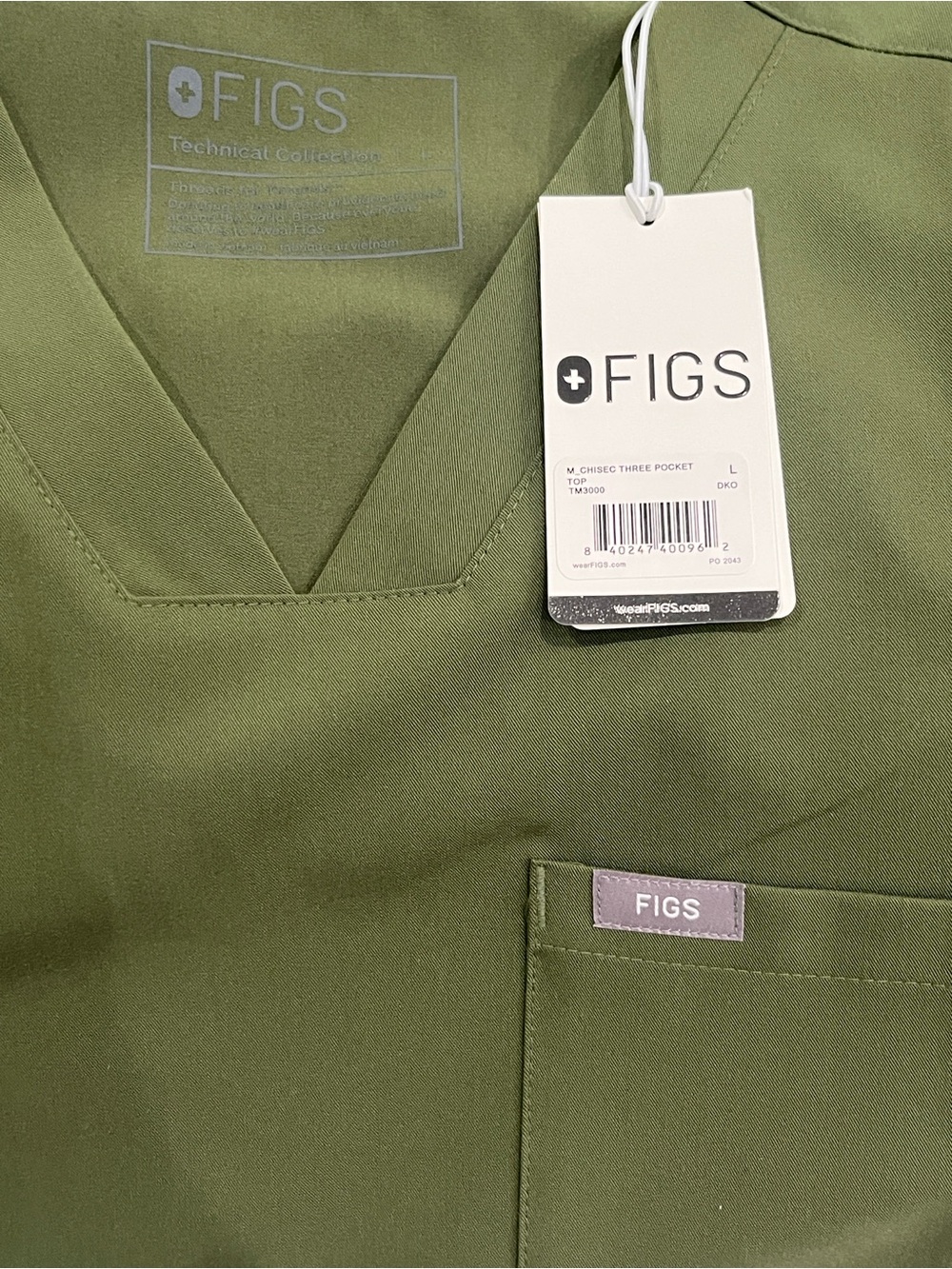 Figs Mens set in Dark Olive. Size L. NWT.
